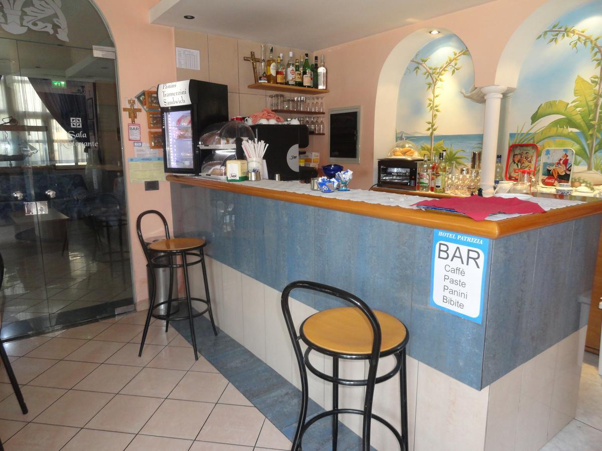 Hotel Patrizia Senigallia Bagian luar foto